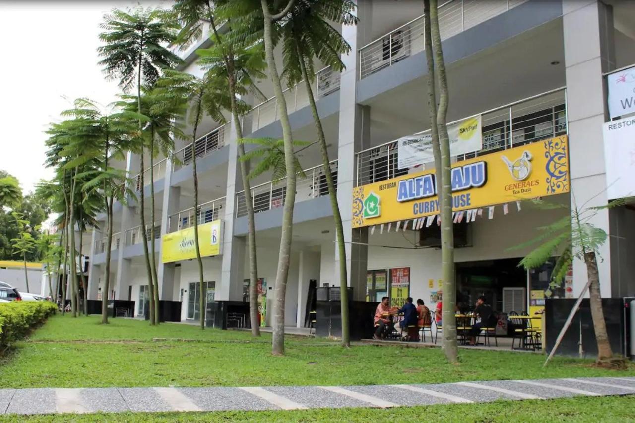 Puchong Skypod Residence @ Hostay Exterior photo