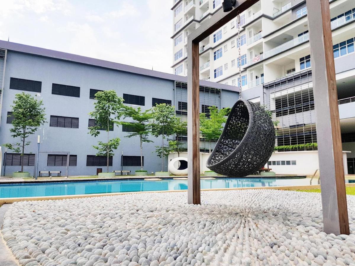 Puchong Skypod Residence @ Hostay Exterior photo
