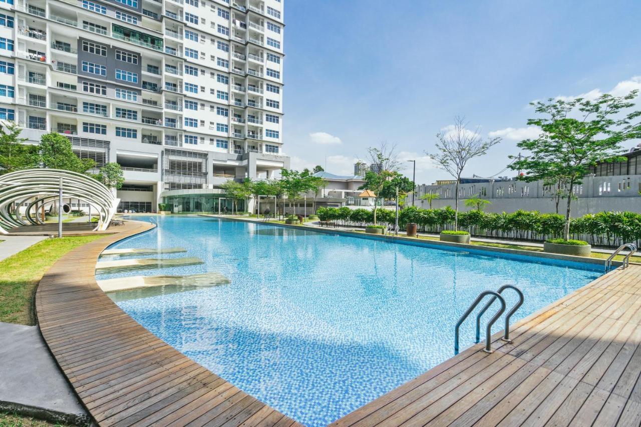 Puchong Skypod Residence @ Hostay Exterior photo